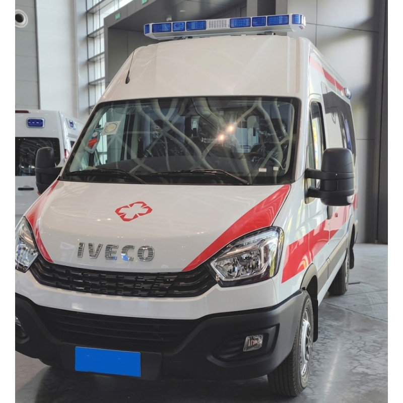Реанімобіль IVECO Daily з високим дахом